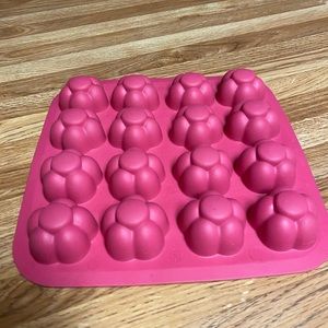 Silicone ice tray